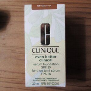 Clinique Even Better Clinical Serum Foundation in Clove